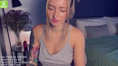 The Queen Bitch of the United Kingdom online show from 02/13/25, 05:37