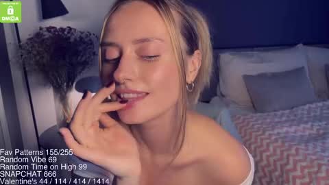 The Queen Bitch of the United Kingdom online show from 02/14/25, 06:45