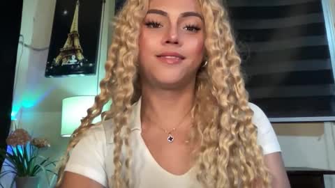 Miss Cali online show from 10/11/25, 06:17