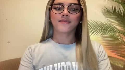 Miss Cali online show from 03/10/26, 03:33