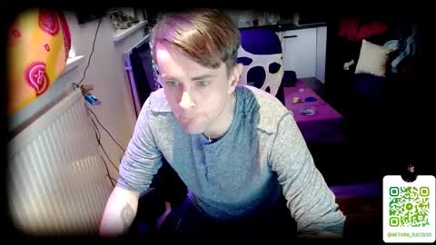 Snapshot of yyscript chatting on 01/03/25, 12:08 online show from 01/03/25, 12:08