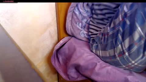 yzza_suave online show from 02/22/25, 11:57