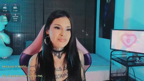 Snapshot of z_e_t_h_a chatting on 11/08/25, 05:40 tazzie online show from 11/08/25, 05:40