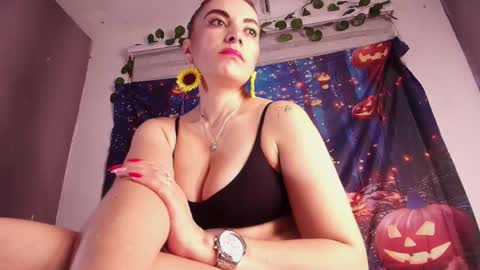 Zoe  online show from 10/19/25, 03:07