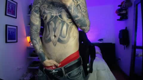 zac_muller1 online show from 02/15/26, 09:52