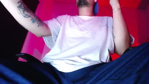 Zac Freelance model online show from 11/22/25, 01:37