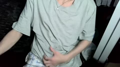 zacbro_99 online show from 06/24/26, 01:37