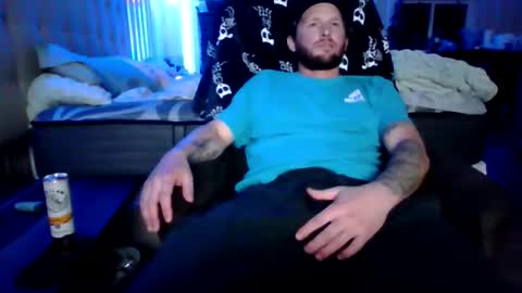 Snapshot of zach1290727 chatting on 11/16/25, 12:16 zach1290727 online show from 11/16/25, 12:16