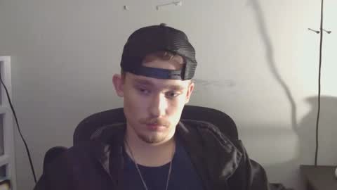 zachmcw25 online show from 12/03/25, 01:35