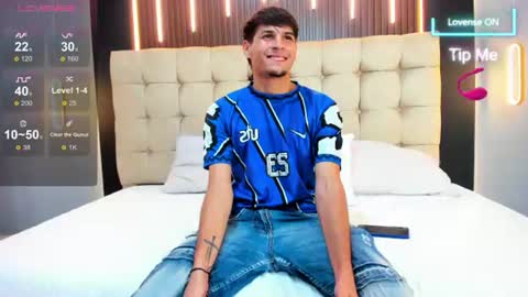 Snapshot of zack23__ chatting on 06/25/26, 03:06 zack23__ online show from 06/25/26, 03:06