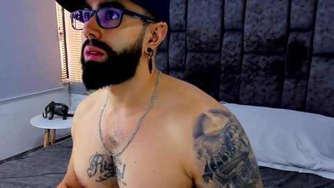 Richard online show from 12/04/24, 03:54