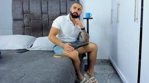 Richard online show from 10/11/25, 05:00