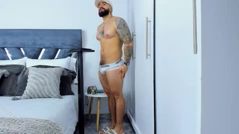 Richard online show from 10/22/25, 01:22