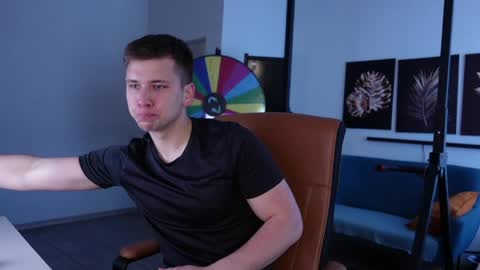 ZACK GILLIAN online show from 05/24/26, 04:23