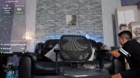 Snapshot of zack_joness10 chatting on 06/14/26, 04:14 zack_joness10 online show from 06/14/26, 04:14