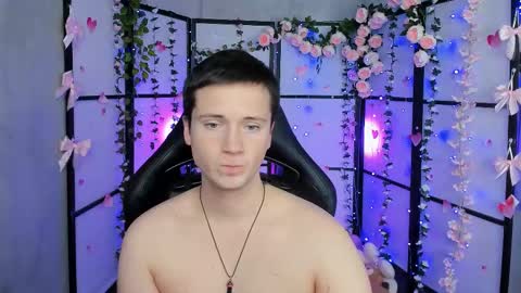 Snapshot of zackhandsome chatting on 02/13/25, 01:26 Zack online show from 02/13/25, 01:26