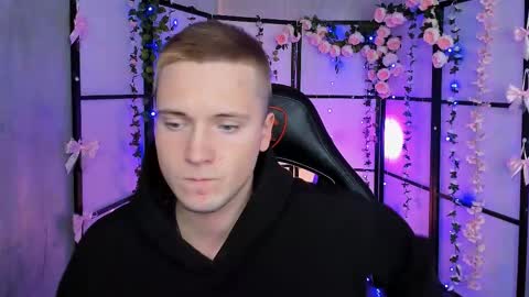 Snapshot of zackhandsome chatting on 03/06/25, 03:24 Zack online show from 03/06/25, 03:24