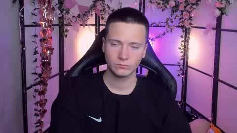 Snapshot of zackhandsome chatting on 04/14/26, 05:13 Zack online show from 04/14/26, 05:13