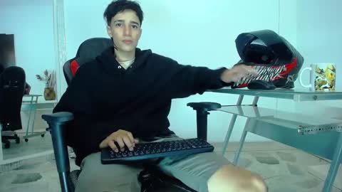 zack online show from 12/04/24, 11:13