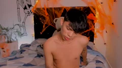 zacktorres_ online show from 10/18/25, 12:35