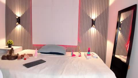 zafira online show from 02/11/25, 02:46