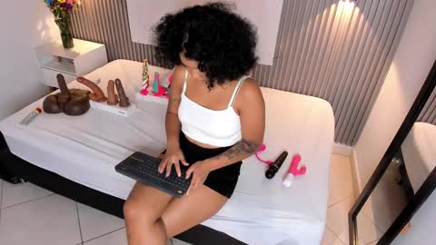 zafira online show from 03/11/25, 11:33