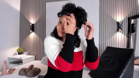 zafira online show from 01/12/26, 12:32