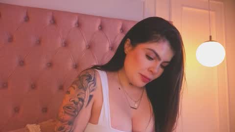 Snapshot of zafiiro_20 chatting on 02/07/26, 11:14 Zafiro online show from 02/07/26, 11:14