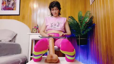 Karina  online show from 12/13/25, 09:20