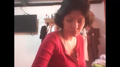 Zafiro online show from 12/02/25, 06:47