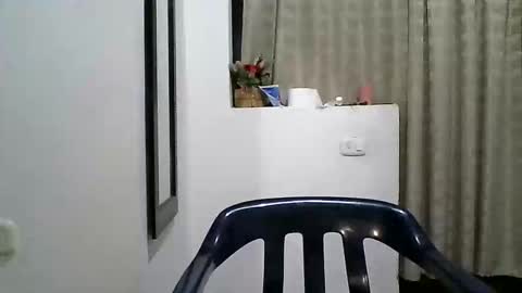 Zafiro online show from 04/25/26, 08:50