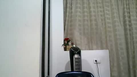 Snapshot of zafiro_rubi chatting on 06/26/26, 02:10 Zafiro online show from 06/26/26, 02:10