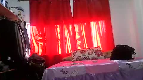 Snapshot of zafiro_rubi chatting on 07/16/26, 12:00 Zafiro online show from 07/16/26, 12:00