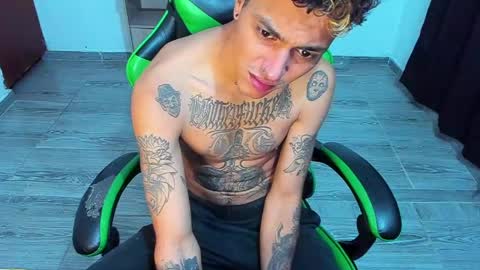 BiG Zafiro online show from 04/03/26, 12:14