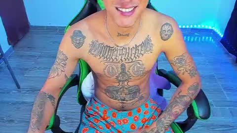 Snapshot of zafirocum chatting on 05/07/26, 12:32 BiG Zafiro online show from 05/07/26, 12:32