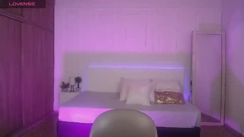 Snapshot of zafirolong chatting on 04/27/26, 02:42 zafirolong online show from 04/27/26, 02:42