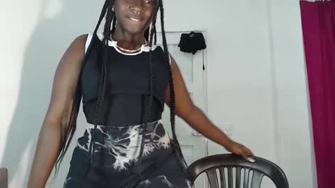 Snapshot of zahhysims chatting on 01/25/25, 04:46 zahhy online show from 01/25/25, 04:46