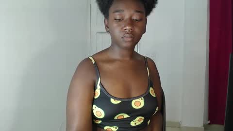 Snapshot of zahhysims chatting on 02/02/25, 01:52 zahhy online show from 02/02/25, 01:52