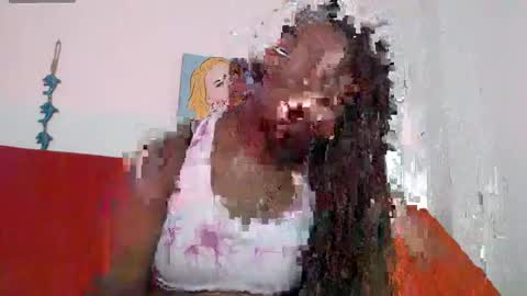 Snapshot of zahhysims chatting on 09/19/25, 10:10 zahhy online show from 09/19/25, 10:10