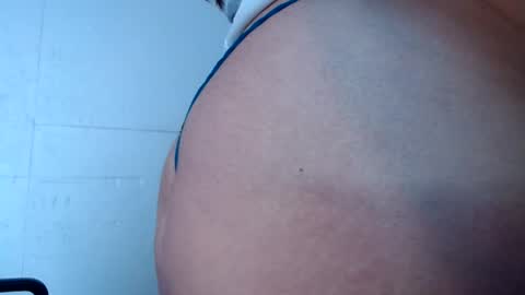 Snapshot of zahi_willx chatting on 07/05/26, 04:58 Zahi ... wants to play with everyone...yessss online show from 07/05/26, 04:58