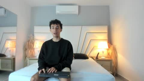 zahir_ashar online show from 10/27/25, 11:14