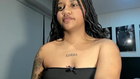 zahra_rose online show from 10/13/25, 09:42