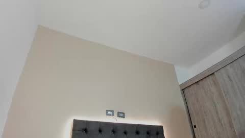 zahra_rose online show from 10/30/25, 08:20