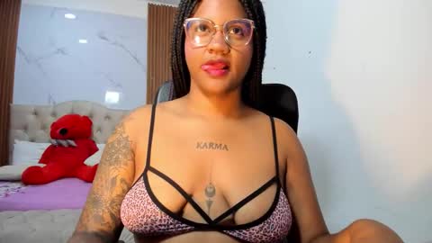 zahra_rose online show from 02/02/26, 09:02