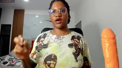 zahra_rose online show from 03/20/26, 12:04