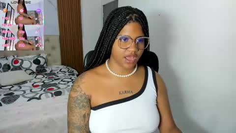 Snapshot of zahra_rose chatting on 05/07/26, 09:09 zahra_rose online show from 05/07/26, 09:09