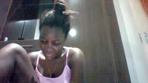 Snapshot of zainxxxx chatting on 05/25/26, 10:27 zainxxxx online show from 05/25/26, 10:27