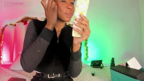 Zaira online show from 12/01/25, 01:38