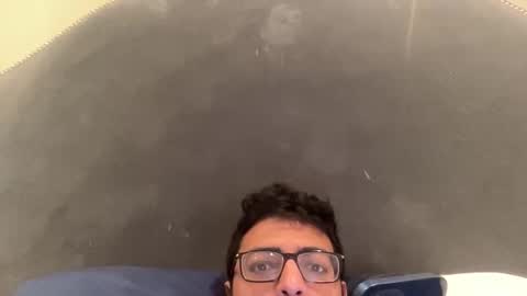 Snapshot of zakariyarashid545 chatting on 09/09/25, 10:15 Zak27 online show from 09/09/25, 10:15