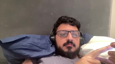 Snapshot of zakariyarashid545 chatting on 09/25/25, 09:51 Zak27 online show from 09/25/25, 09:51